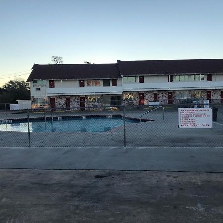 Royal Inn Порт-Лавака Экстерьер фото